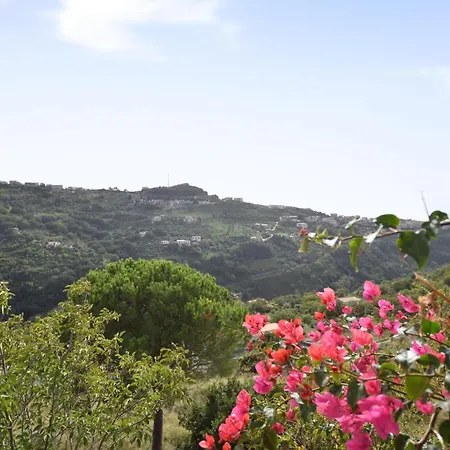 2 Bedroom In Σπίτι διακοπών *