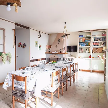 Σπίτι διακοπών 2 Bedroom In Cetraro