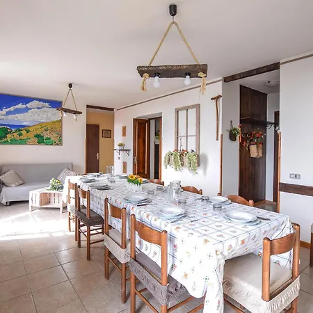 Σπίτι διακοπών 2 Bedroom In Cetraro